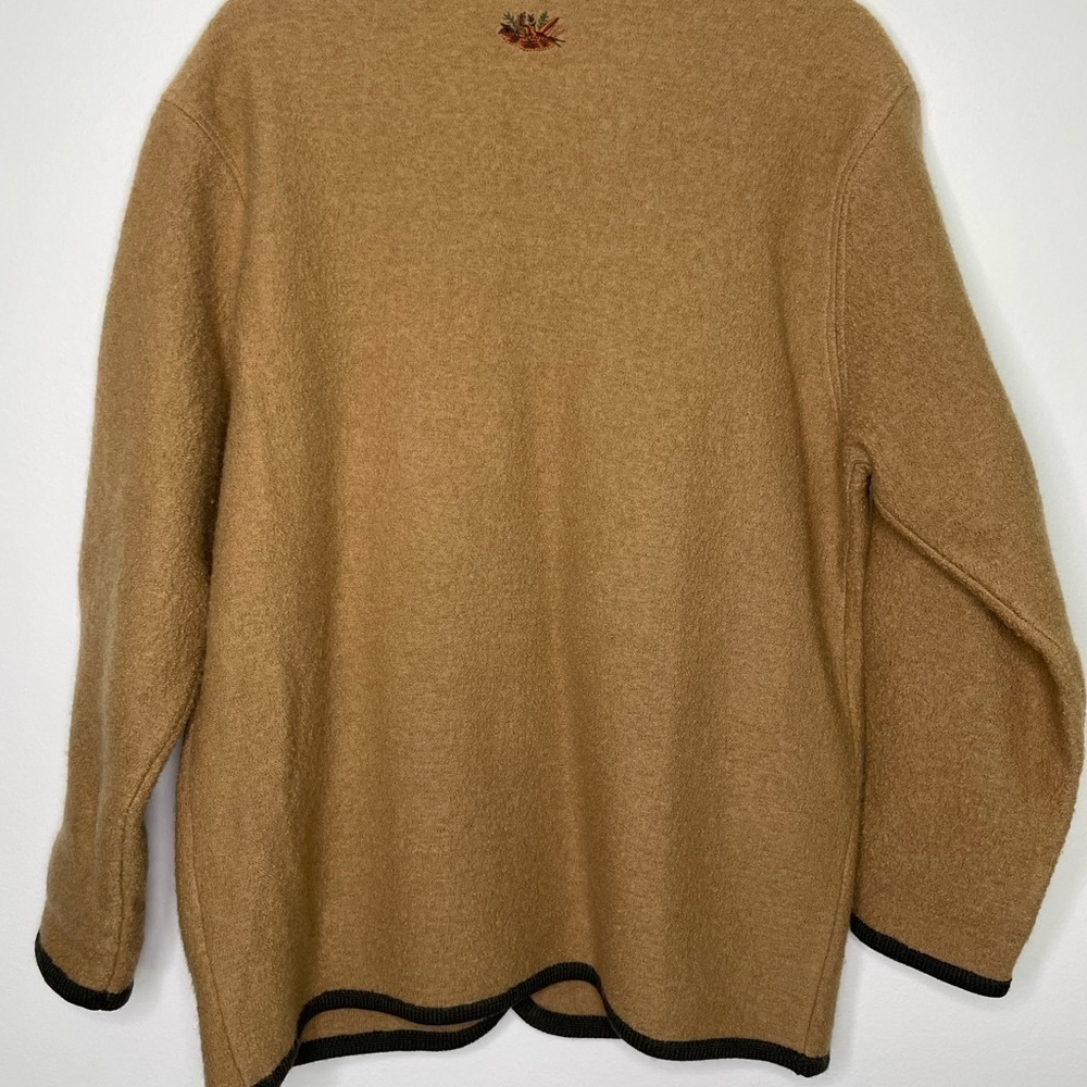 Vintage Tan Cardigan with Dark Green Trim - 100% Wool - Picture 7 of 9